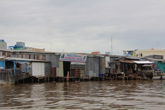Cà[-]Mau:[-]Độc[-]đáo[-]cảnh[-]lấy[-]sông[-]làm[-]mặt[-]tiền[-]nhà